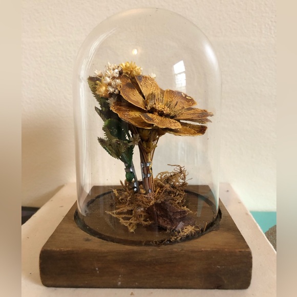Vintage Glass Incased Flower Arrangement by Leonard Creations - Picture 4 of 10